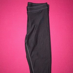 WORN ONCE Luxe Dark Purple Shiny Legging Sz Small